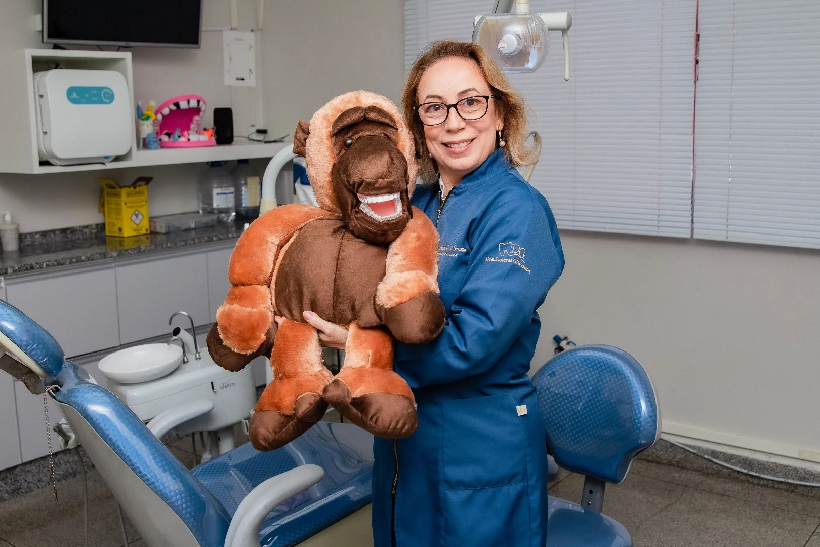 Dra. Dolores Gusson | Cirurgiã Dentista & Odontopediatra