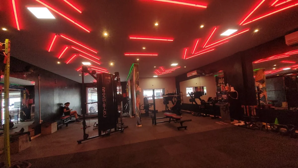 NA META CLUBE STUDIO + que Academia