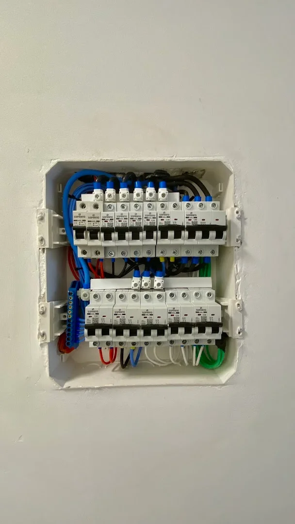 Girassol - Serviços Elétricos Eletricista em Vila Velha