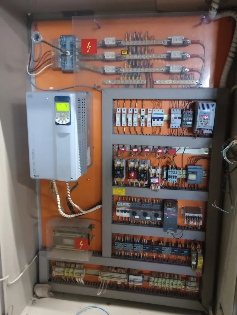 Soluções elétrica e hidráulica
