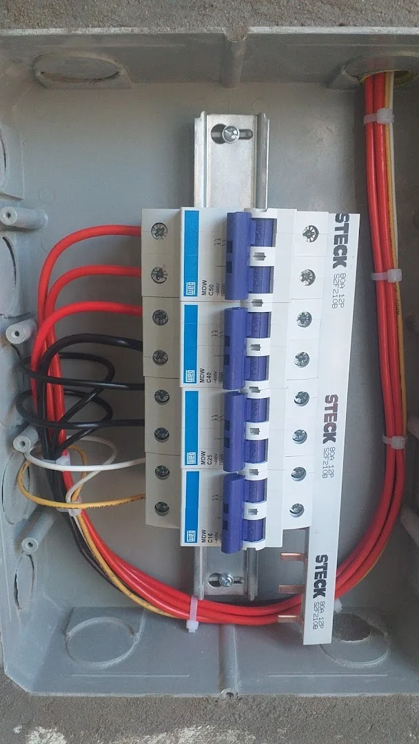 ELETRICISTA FERREIRA