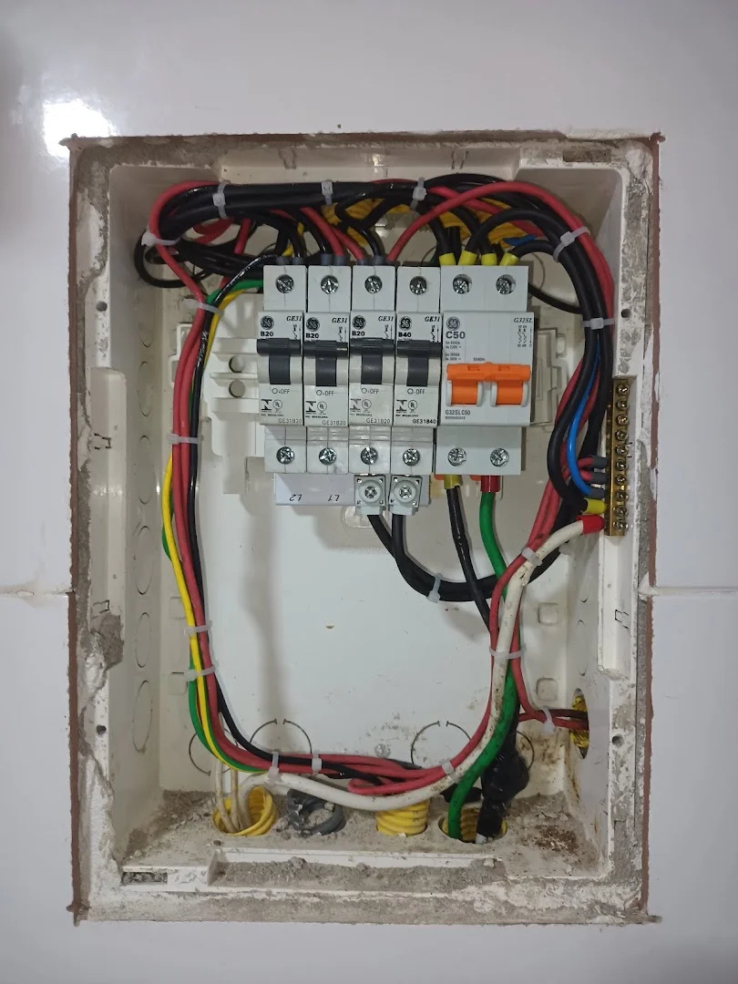 Eletricista Alan