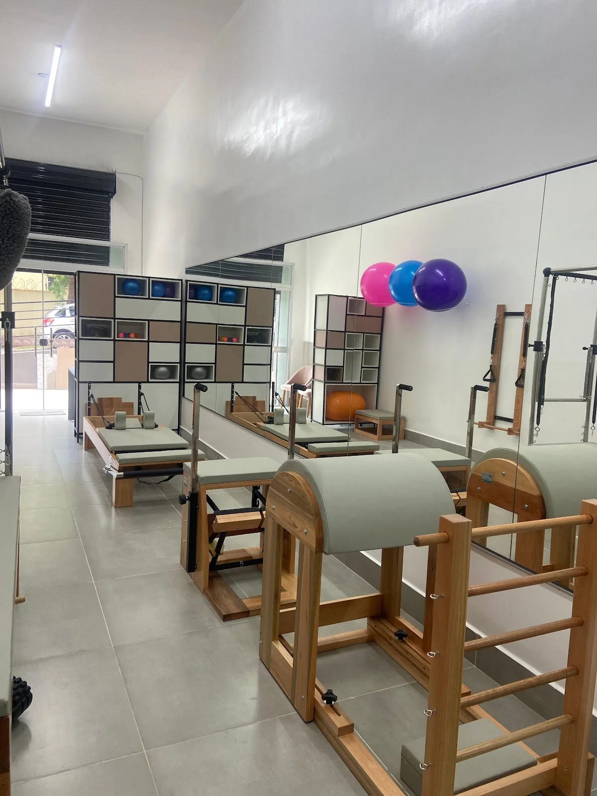 Ana Luiza Couto - Pilates e Fisioterapia